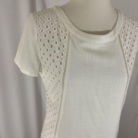 Skies Are Blue White Linen Eyelet Dress - Picture 4 of 9